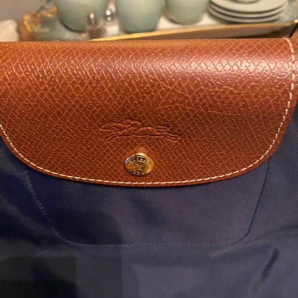 Longchamp Le Pliage Foldable Tote Bag in Navy Blue. - Picture 8 of 15